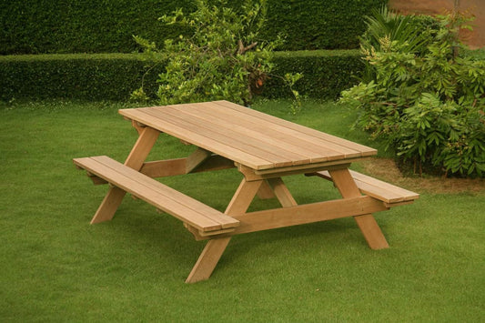 Picnic Table with Bench in High quality Meranti Wood